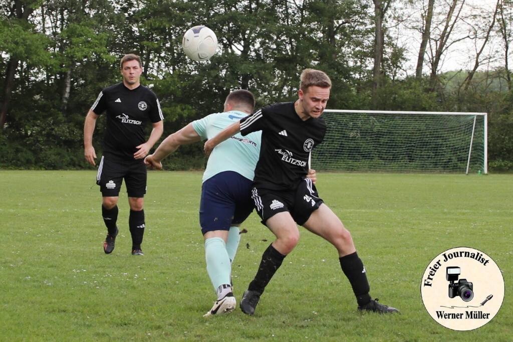 2024-05-11SpVgg Lohsa Weikollm in hellblau-SV  Zeiig in schwarz4:0 (0:0)Foto: Werner Mller