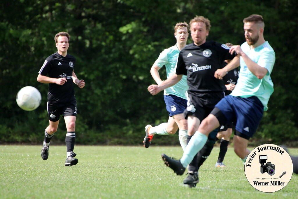 2024-05-11SpVgg Lohsa Weikollm in hellblau-SV  Zeiig in schwarz4:0 (0:0)Foto: Werner Mller