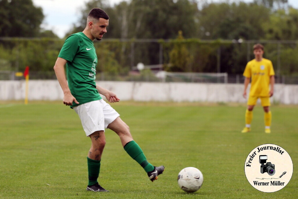 2024-05-18 Pokal Halbfinale Hoyerswerdaer FC 2 in grn -Bischofswerdaer FV 2 in gelb1:5 (1:1) Foto Werner Mller