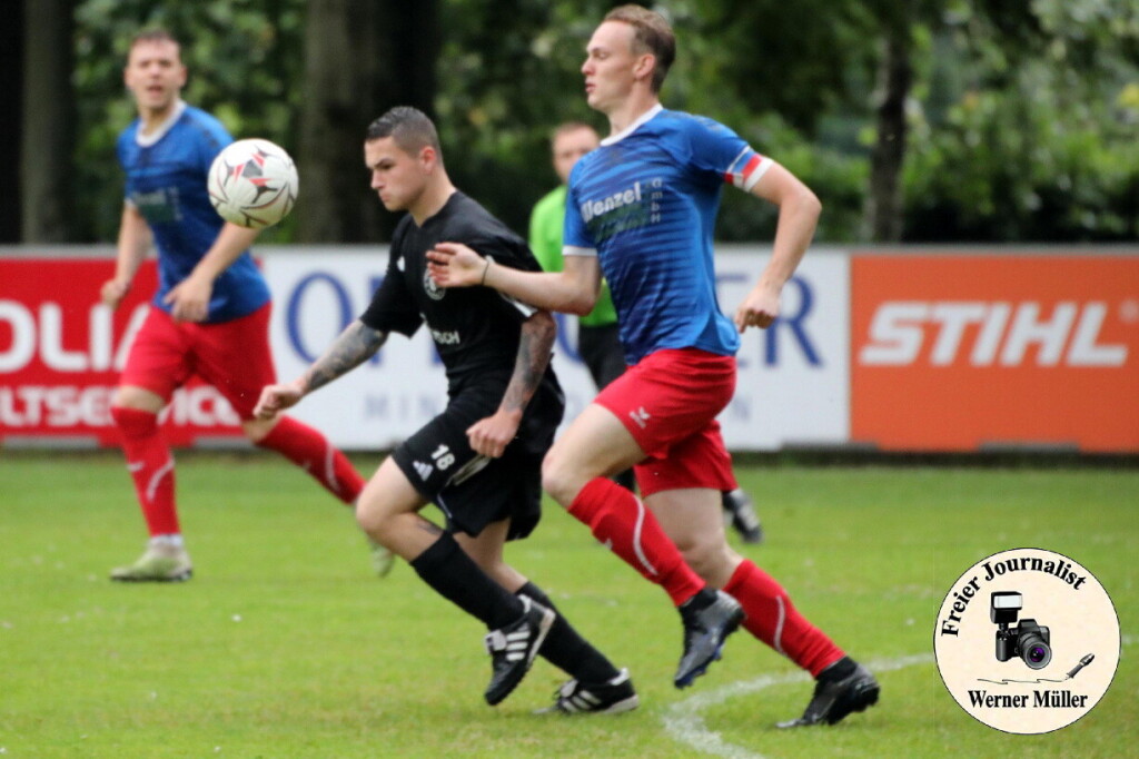 2024-06-01 Mit einem 5:0 Sieg verabschiedet sich der SV Radibor aus der Kreisoberliga  SV 1922 Radibor in blau:SV Zeiig 1993 in schwarz 5:0 (2:0)Foto: Werner Mller