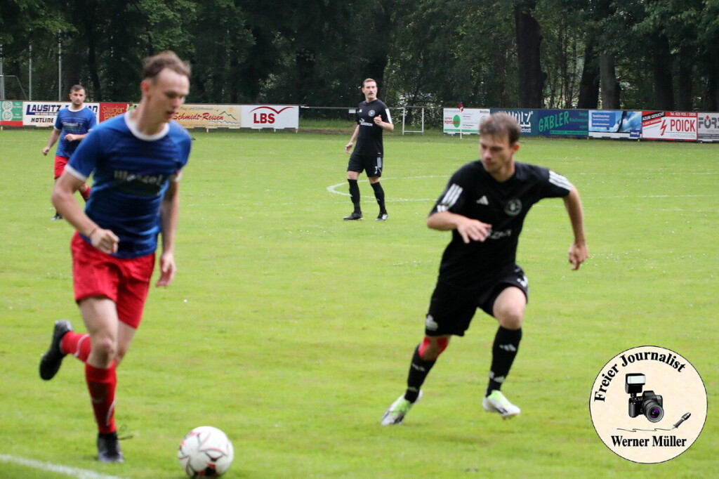 2024-06-01 Mit einem 5:0 Sieg verabschiedet sich der SV Radibor aus der Kreisoberliga  SV 1922 Radibor in blau:SV Zeiig 1993 in schwarz 5:0 (2:0)Foto: Werner Mller