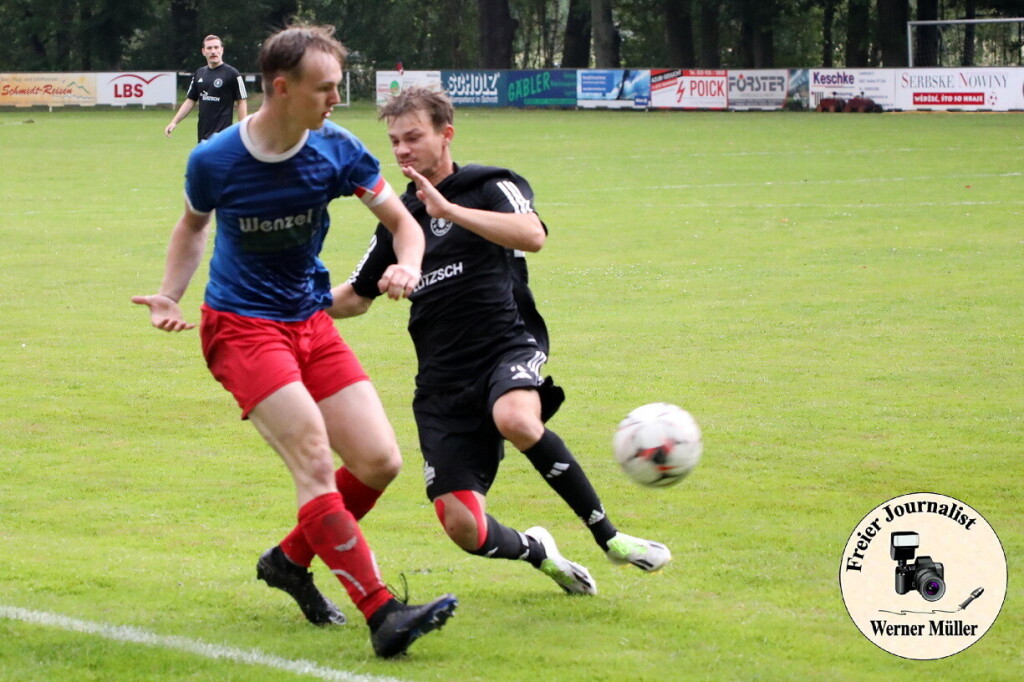 2024-06-01 Mit einem 5:0 Sieg verabschiedet sich der SV Radibor aus der Kreisoberliga  SV 1922 Radibor in blau:SV Zeiig 1993 in schwarz 5:0 (2:0)Foto: Werner Mller