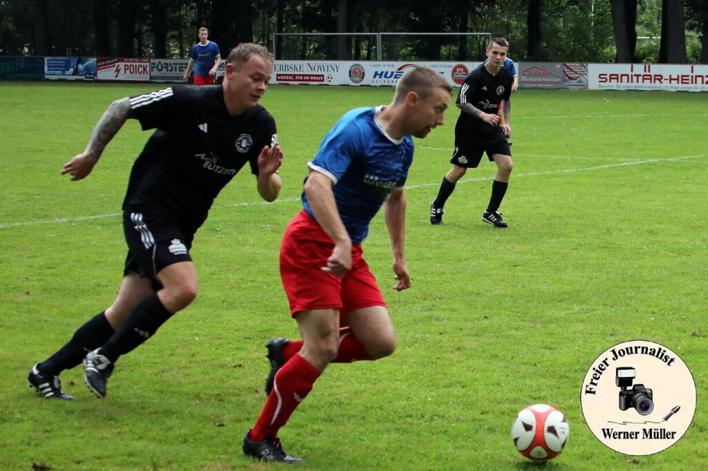 2024-06-01 Mit einem 5:0 Sieg verabschiedet sich der SV Radibor aus der Kreisoberliga  SV 1922 Radibor in blau:SV Zeiig 1993 in schwarz 5:0 (2:0)Foto: Werner Mller