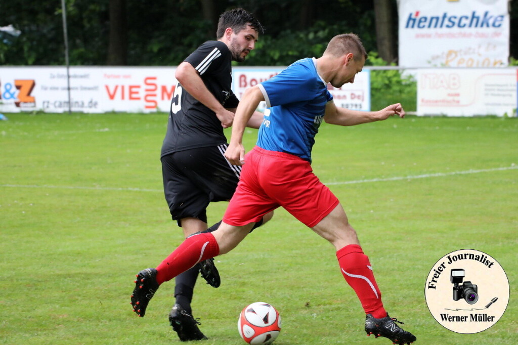 2024-06-01 Mit einem 5:0 Sieg verabschiedet sich der SV Radibor aus der Kreisoberliga  SV 1922 Radibor in blau:SV Zeiig 1993 in schwarz 5:0 (2:0)Foto: Werner Mller