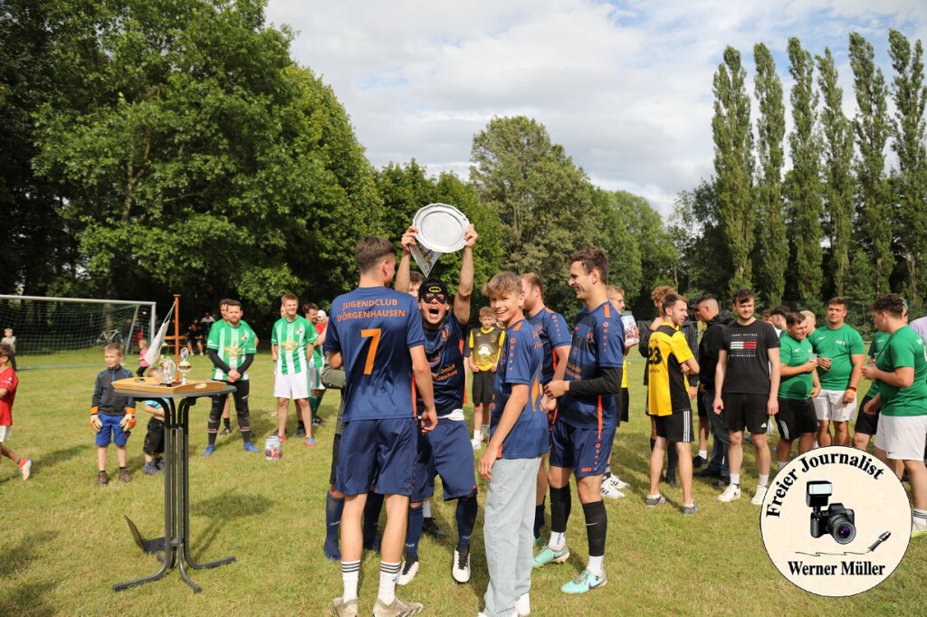 2024-06-15-WM-402bb4bc0b18fcaa651.jpg