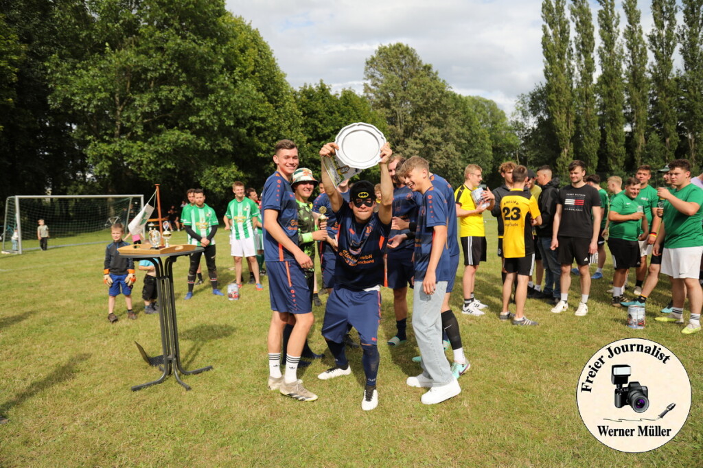 2024-06-15-WM-407bfc760a4f489cd78.jpg