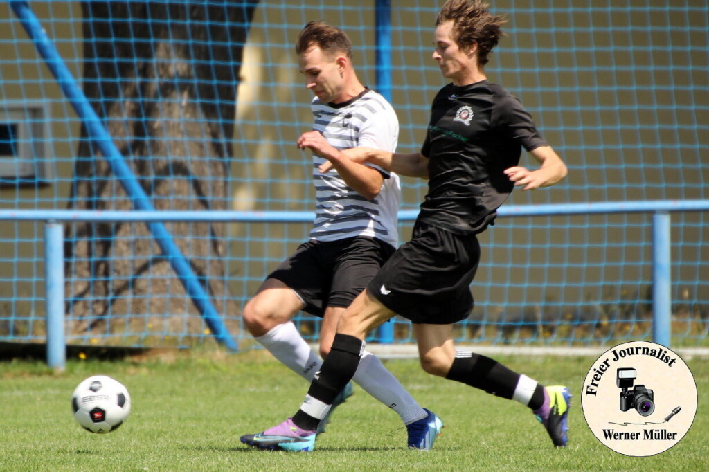 2024-07-13 DJK Wittichenau in weii-FV Eintracht Niesky II in schwarz 5:1 (2:1) vFoto: Werner Mller