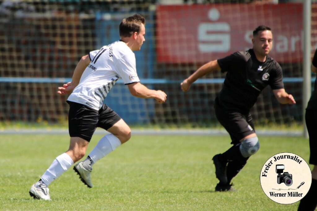 2024-07-13 DJK Wittichenau in weii-FV Eintracht Niesky II in schwarz 5:1 (2:1) vFoto: Werner Mller