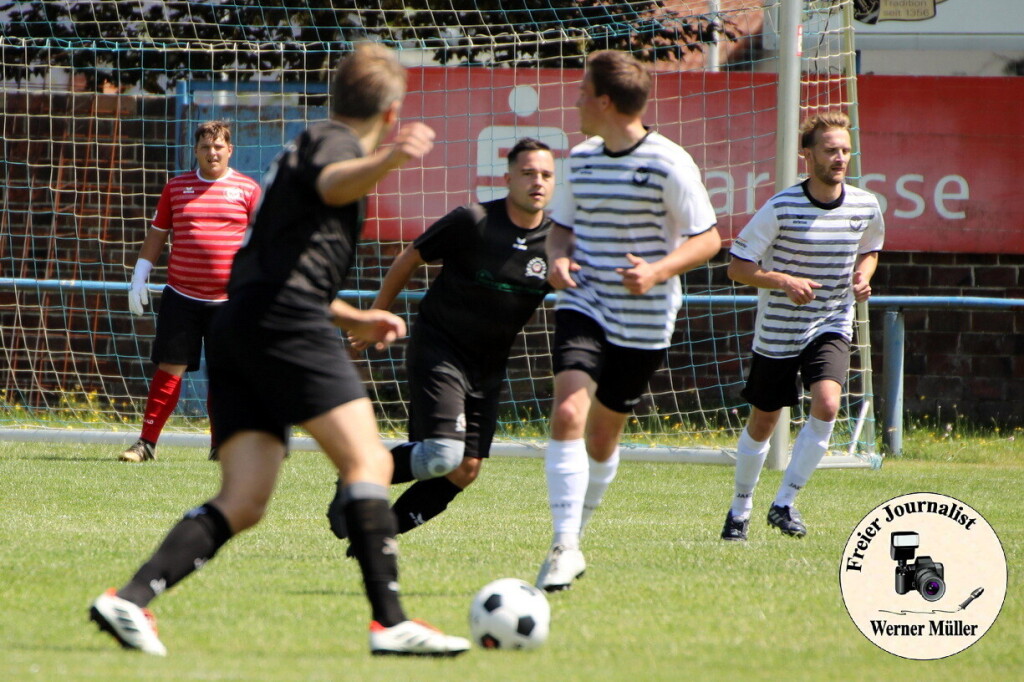 2024-07-13 DJK Wittichenau in weii-FV Eintracht Niesky II in schwarz 5:1 (2:1) vFoto: Werner Mller