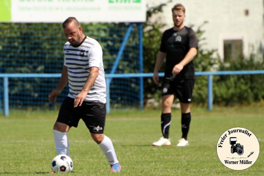 2024-07-13 DJK Wittichenau in weii-FV Eintracht Niesky II in schwarz 5:1 (2:1) vFoto: Werner Mller