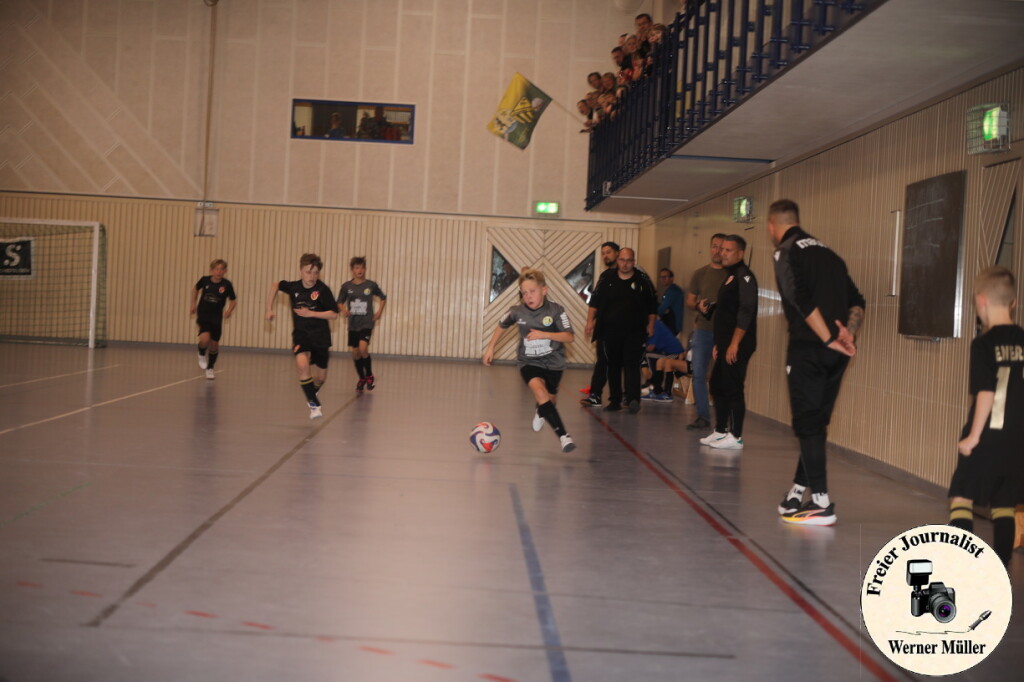 2024-11-29-WM-233600f1bcc3b970884.jpg