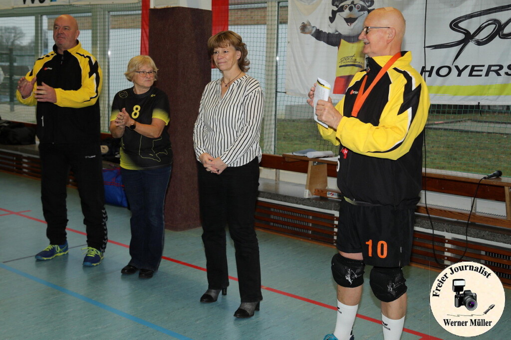 2024-12-15 Turnier 50 Jahre Volleyball beim SC Hoyerswerdamit 12 MannschafrenFoto: Werner Mller