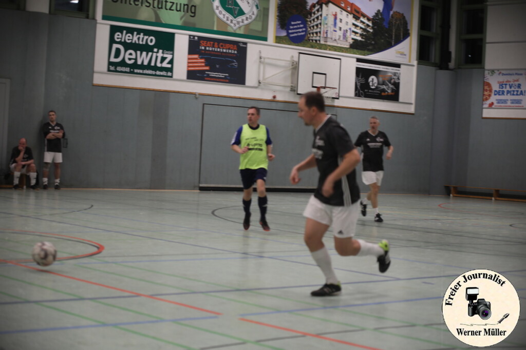 2025-02-02-WM-198d359666a471244f9.jpg