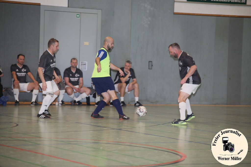 2025-02-02-WM-221ab5a740349299f5b.jpg