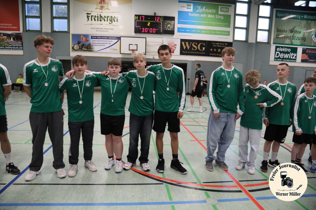 2025-04-12-WM-821d2a50c36df370b43.jpg