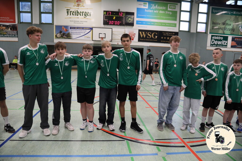 2025-04-12-WM-8227eb81cdf44998347.jpg