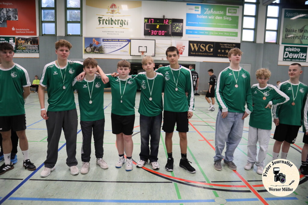 2025-04-12-WM-825e1eb4db438a457f1.jpg