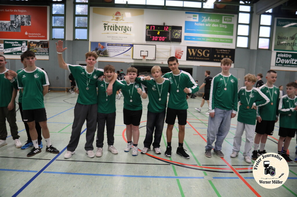 2025-04-12-WM-83567a48e6e4c361bdb.jpg