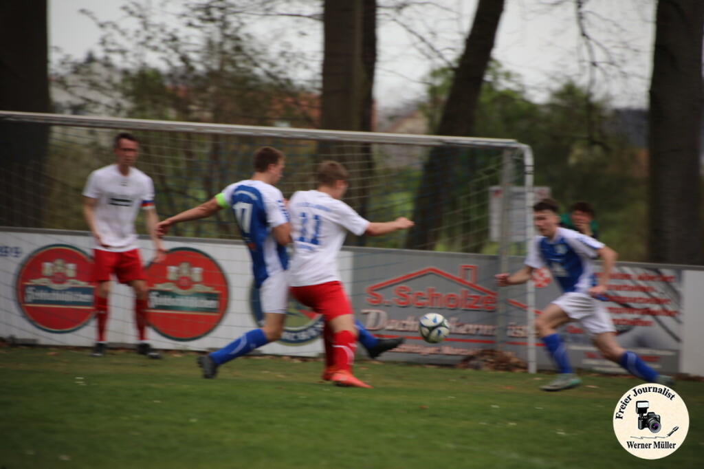 2025-04-13-WM-1896593b57a2adb33bd.jpg
