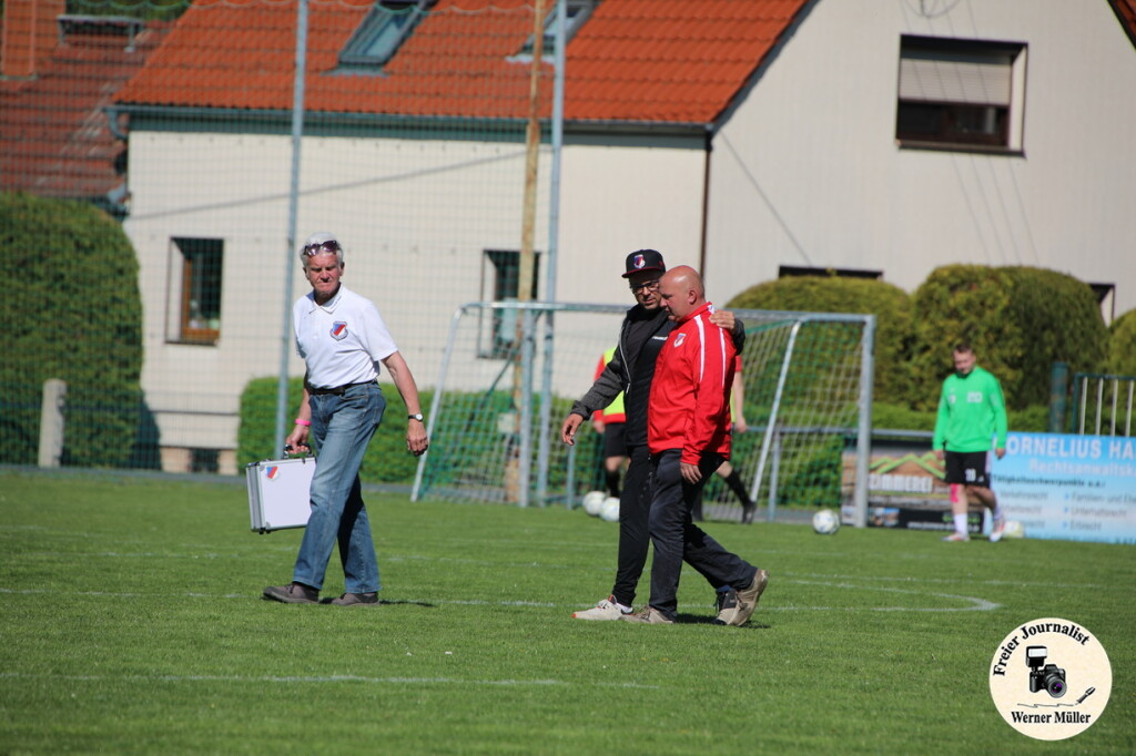 2025-04-25-WM-218abaf646b441e1424.jpg