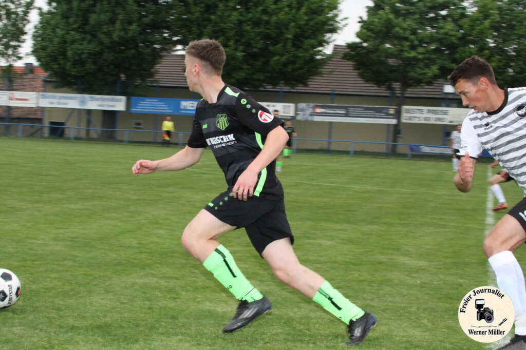 2025-05-03-WM-123528237f36c40daf2.jpg
