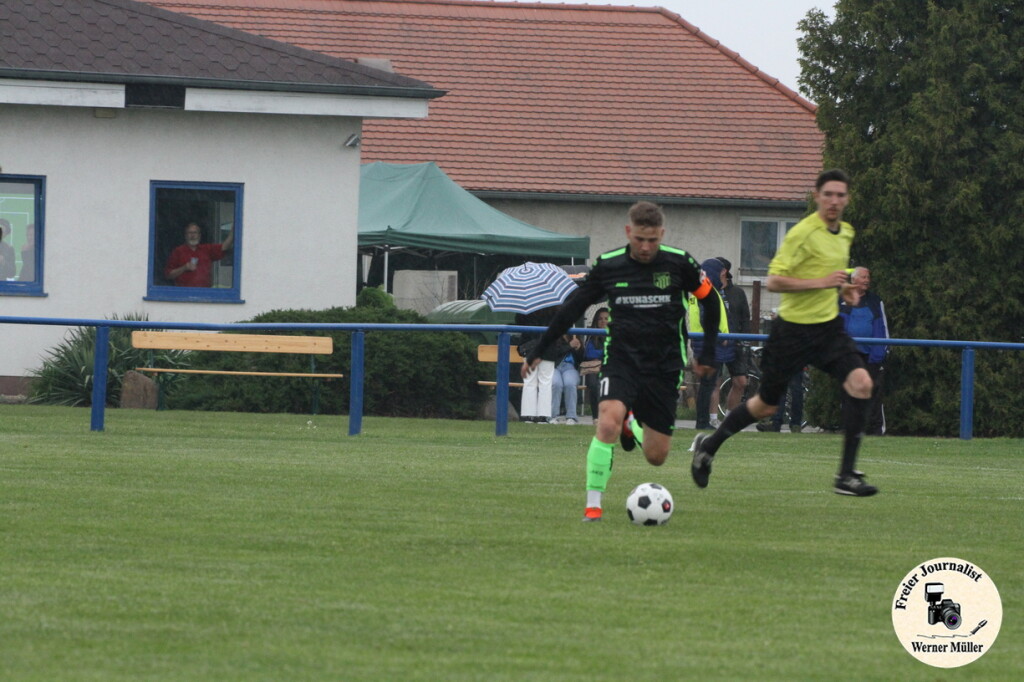 2025-05-03-WM-1418e9a53e879003dd4.jpg