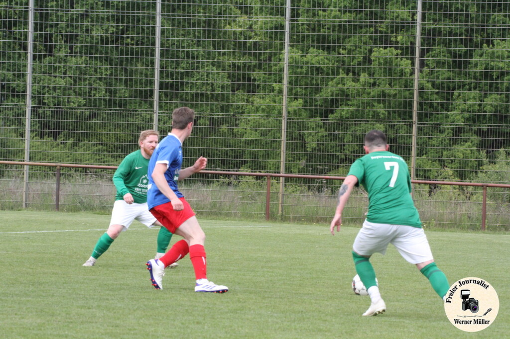 2025-05-10-WM-054eaec1251387e05b5.jpg