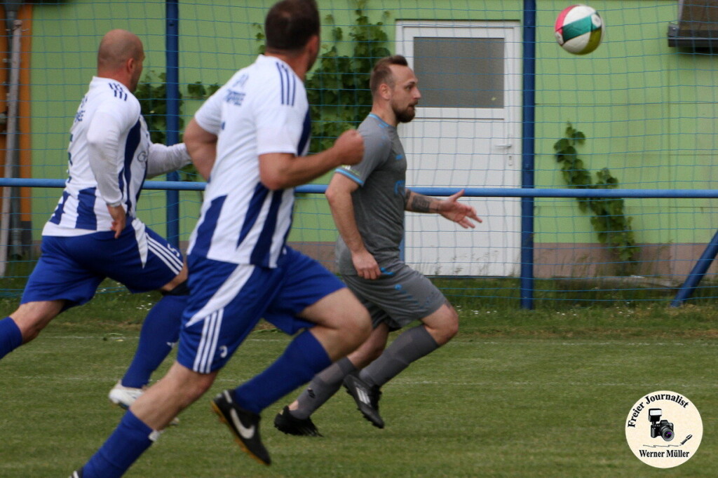 2025-05-17-WM-2305d1c4aee02dd3e66.jpg