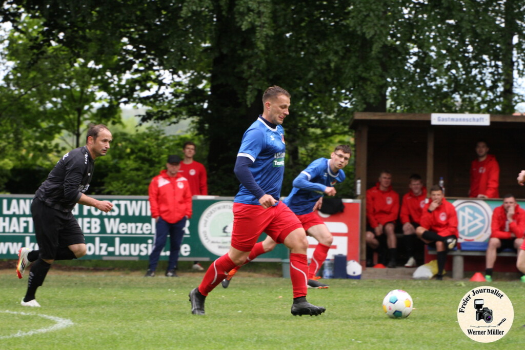 2025-05-18-WM-067e2cfc291bf2c37be.jpg