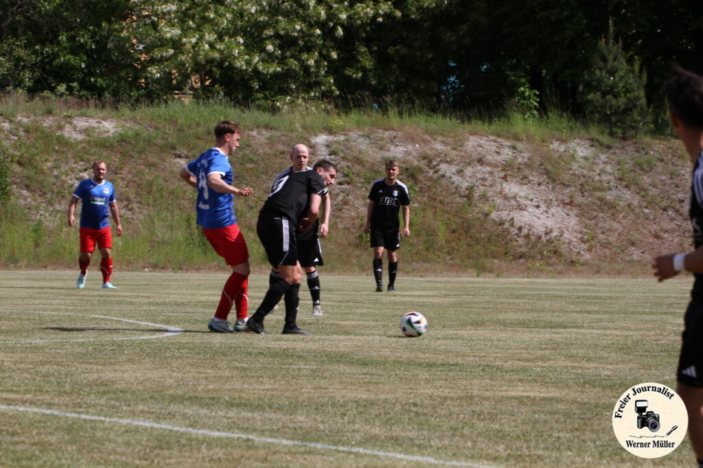 2025-05-24-WM-0824cd5ac610c0df5b1.jpg