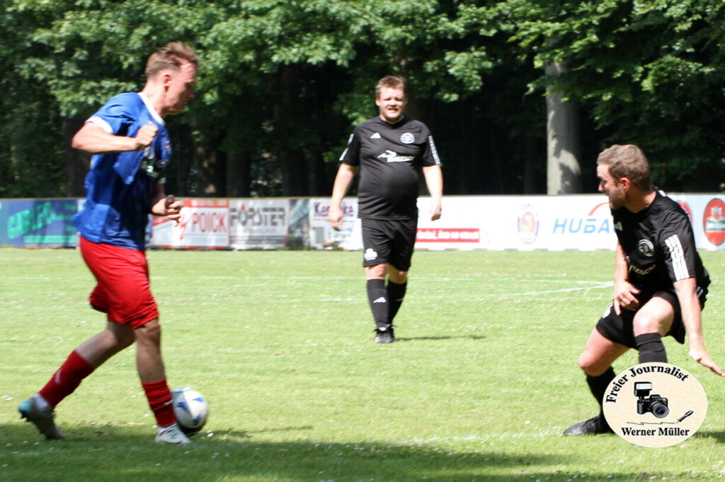 2025-06-15 SV 1922 Radiborin blasu- SV Zeriig iin schwarz3:0 Foto: Werner Mller