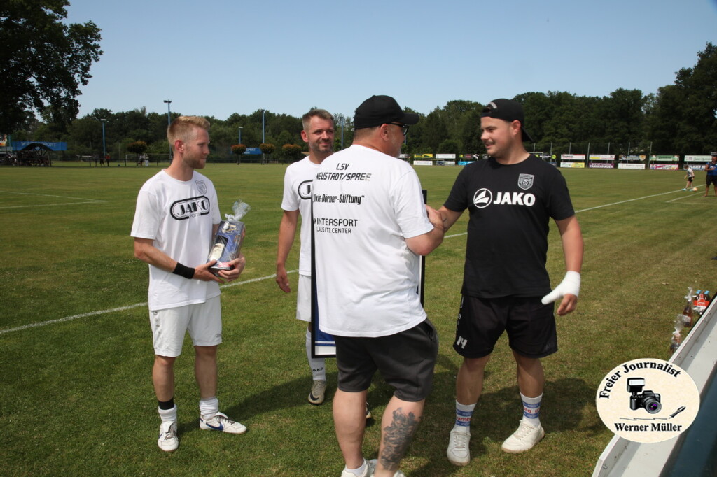 2025-06-21-WM-1384e9b1736d39f36d0.jpg