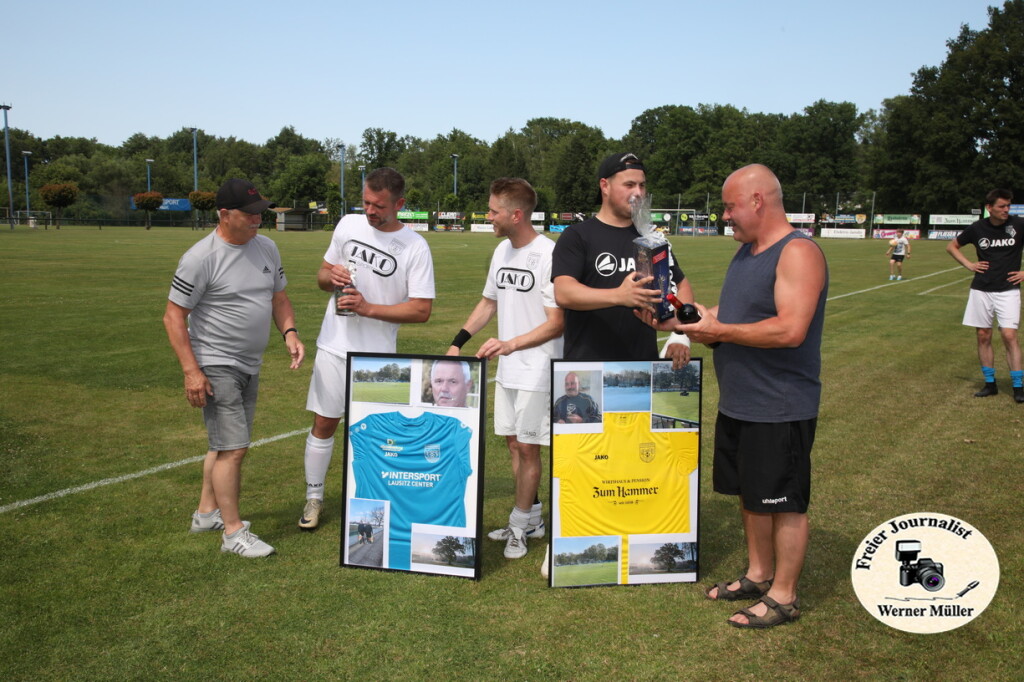 2025-06-21-WM-151b9454f393bb58fce.jpg