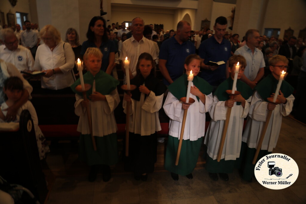 2s25-08-138109afece278cd067.jpg