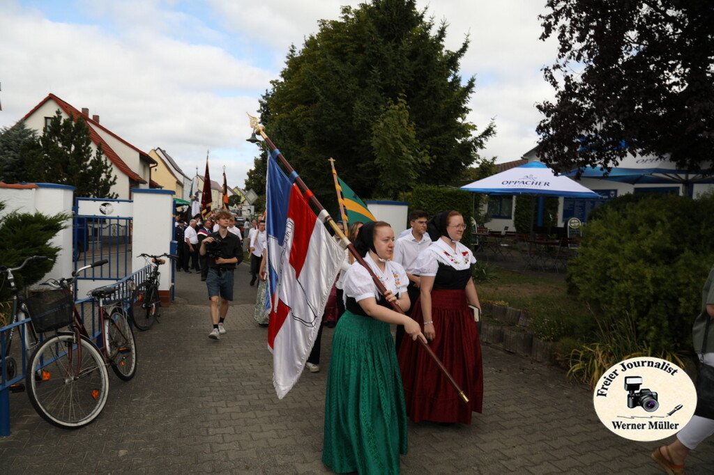 2s25-08-384f5a1094cb8296124.jpg