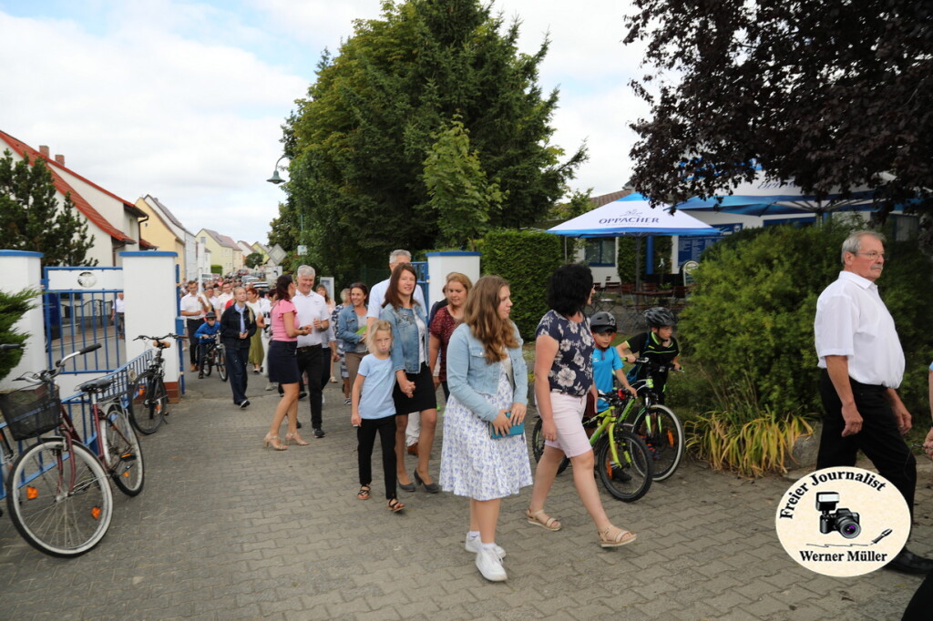 2s25-08-415fb88f495773b6448.jpg