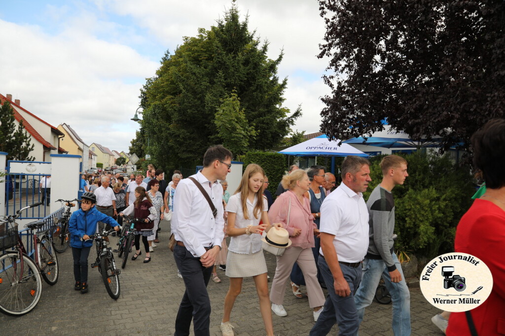 2s25-08-4302d428c53162f574a.jpg