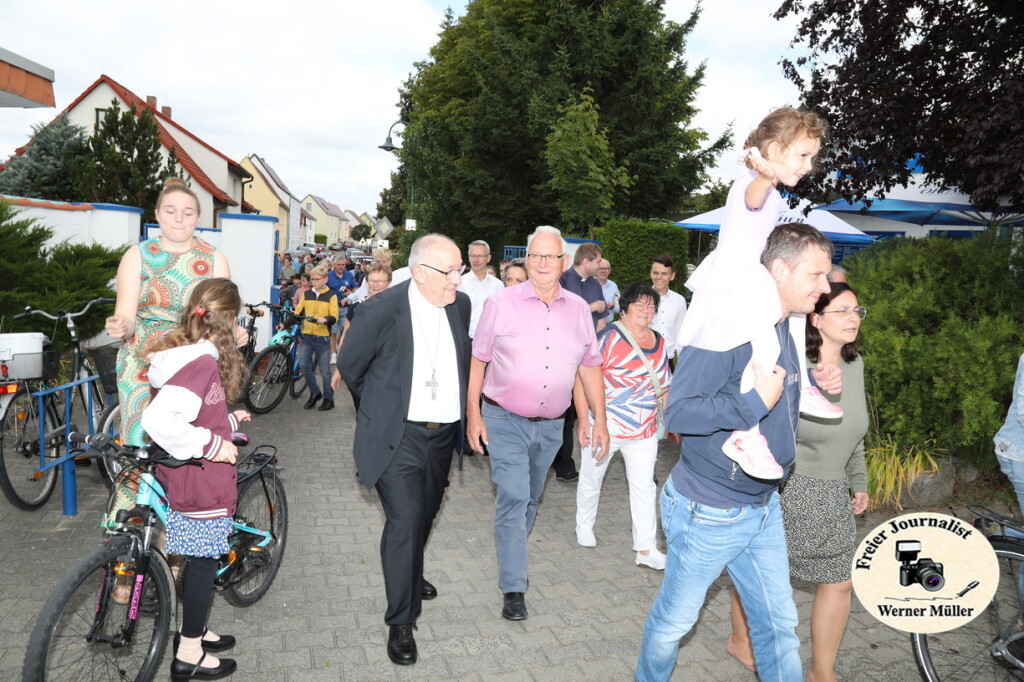 2s25-08-461fba7c5f9008e4bfa.jpg