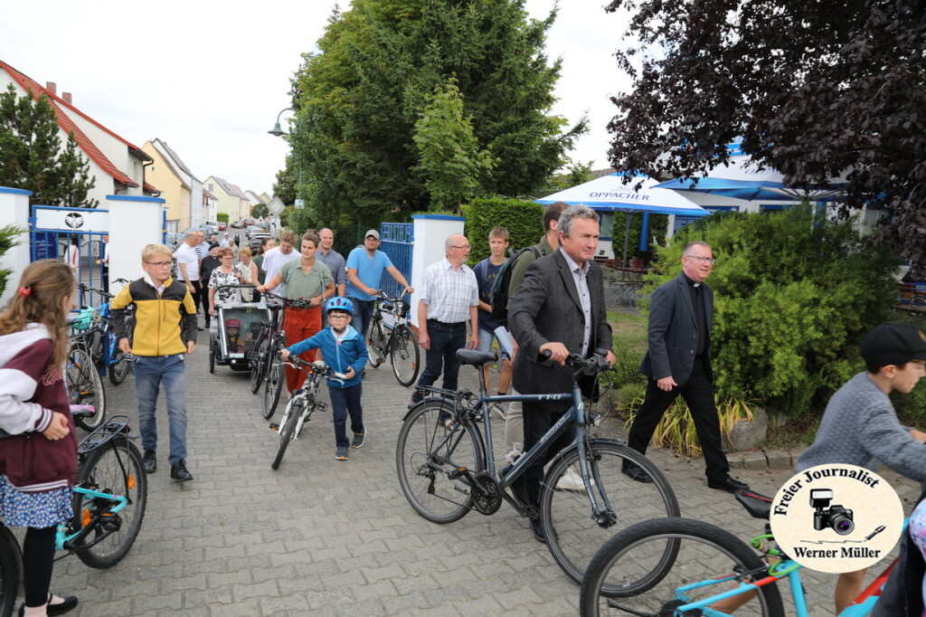 2s25-08-469fbfee4e1793d5a34.jpg