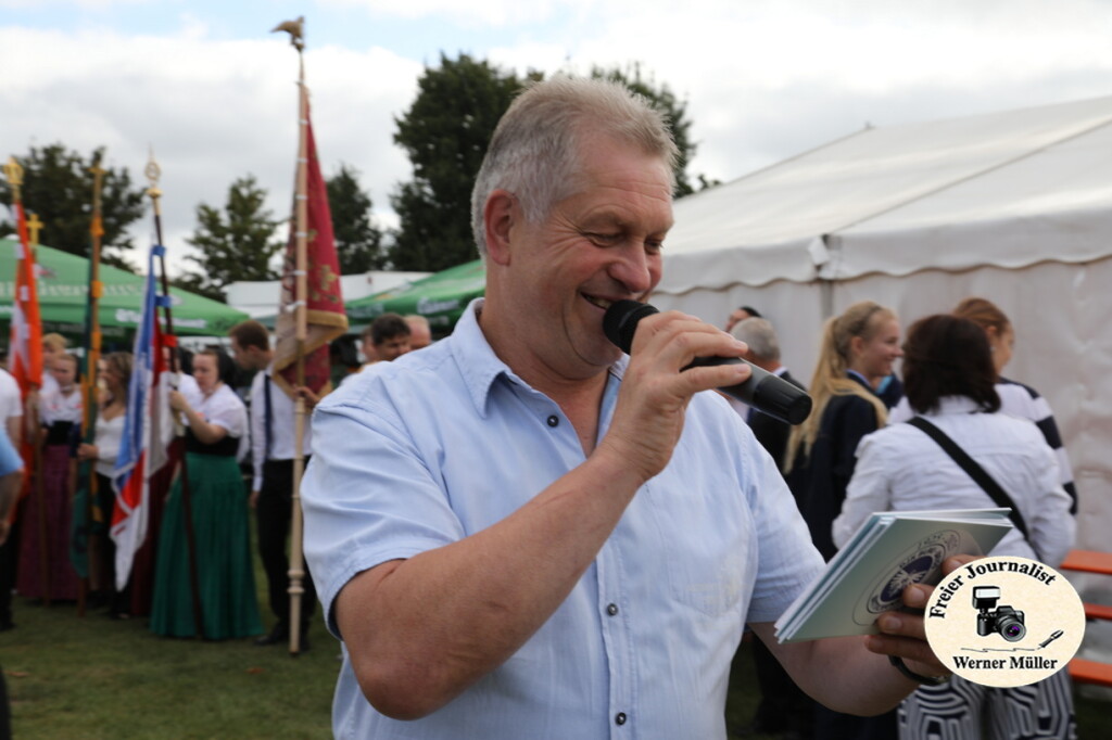 2s25-08-495ddcb09e54cde518d.jpg