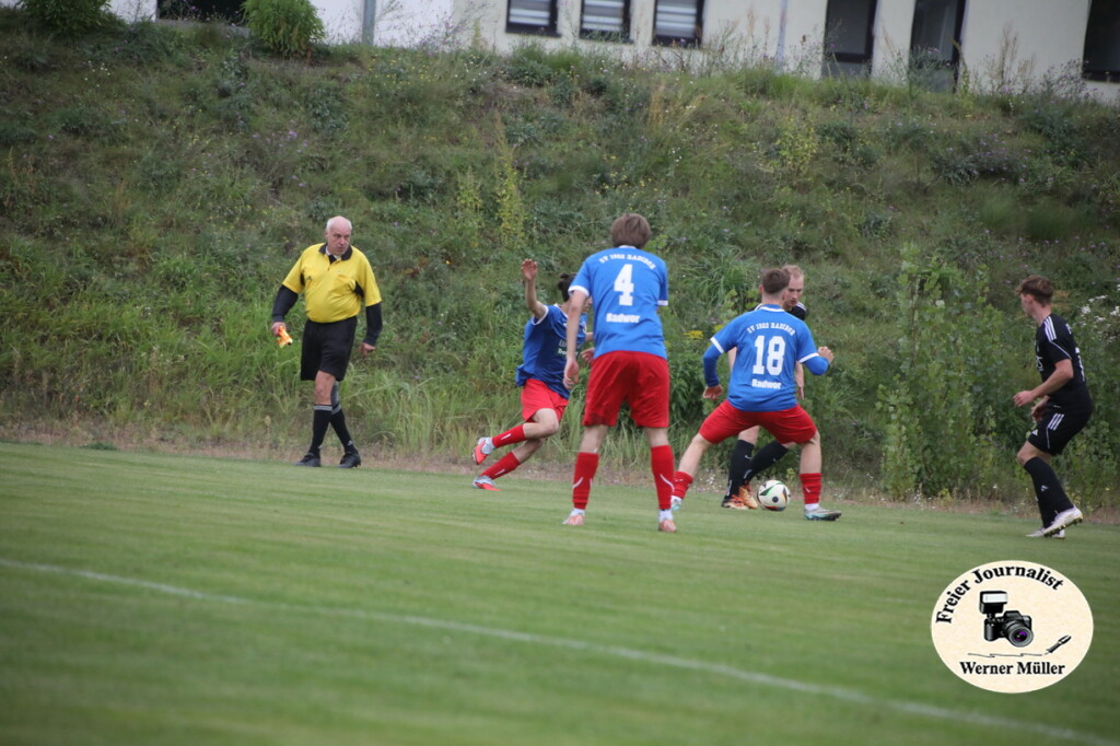 2025-10-04-WM-031fb5578e8d0eb2b5d.jpg