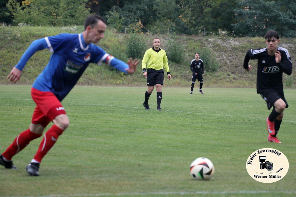 2025-10-04-WM-129ff0d240101f53bd5.jpg
