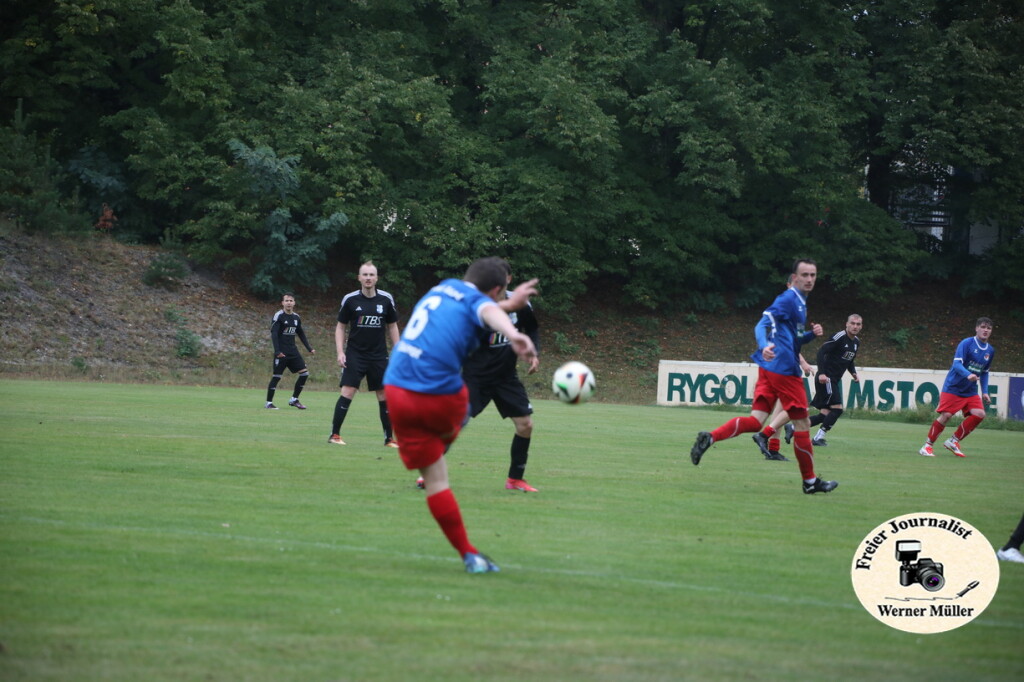 2025-10-04-WM-133adc526be35cfe135.jpg