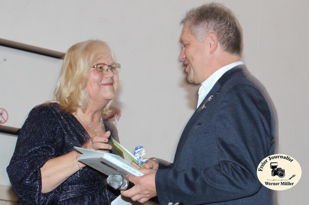 2025-10-18-WEM-124e09de059a5cbc87c.jpg