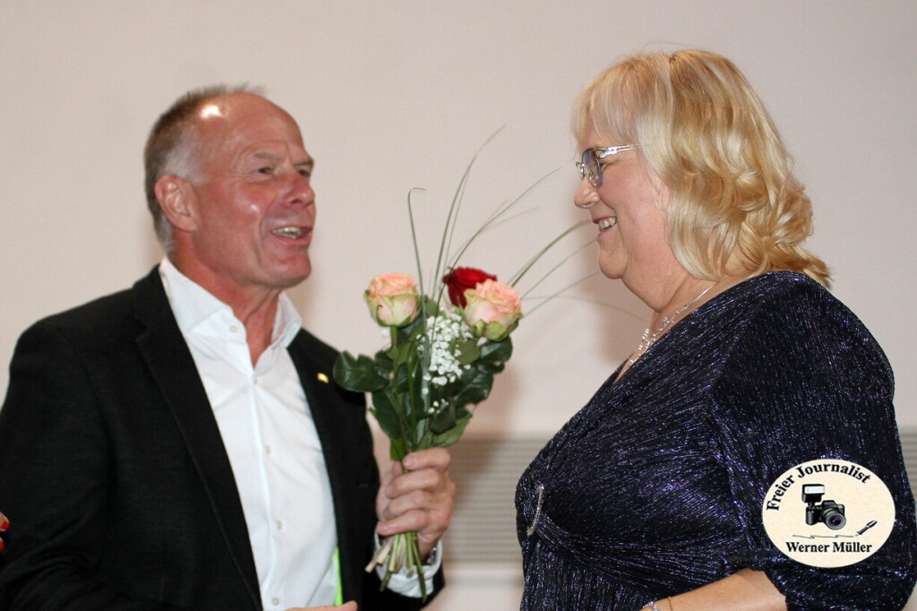 2025-10-18-WEM-17885e111b6ccc394ed.jpg