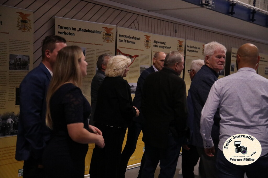 2025-10-18-WEM-389cf1fa71e77370f86.jpg