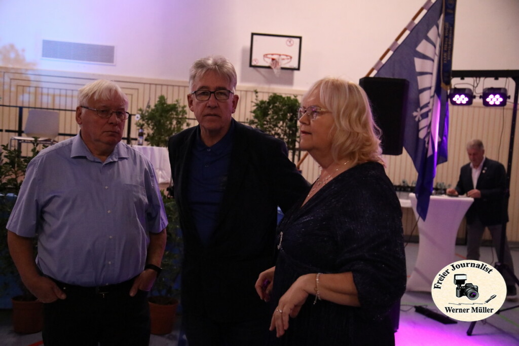 2025-10-18-WEM-40201d46535cd487ee4.jpg