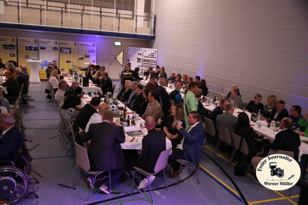 2025-10-18-WEM-40999fbd2a96e8dcda5.jpg