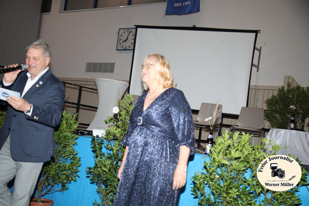 2025-10-18-WEM-5246aacd753cd2b6dac.jpg