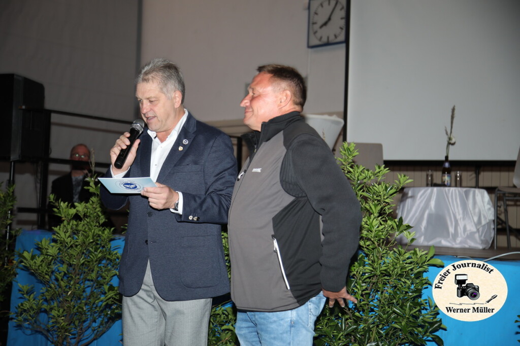 2025-10-18-WEM-5425a5ff81acee11c6a.jpg